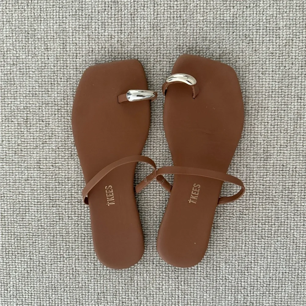 TKEES Colette sandal size 8 NWOT